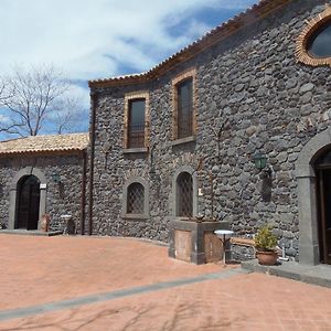 Le Cisterne Dell'Etna Hotel Calcerana-Marina Exterior photo