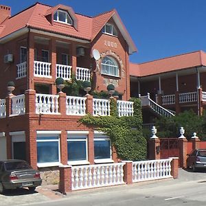 Elitnyi Otdyh Hotel Berdyansk Exterior photo