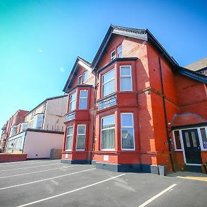 Breck Blackpool Apartment Bispham Exterior photo