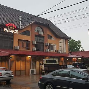 Hotel Palace Targu Jiu Exterior photo