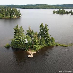 Algonquin Island Retreat Hotel Unorganized North East Parry Sound Exterior photo