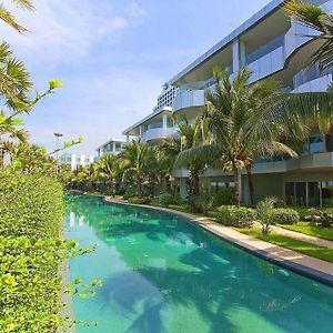 Ocean Fringe Apartment A Pattaya Exterior photo