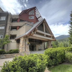 Resortquest At Lake Placid Lodge Whistler Exterior photo