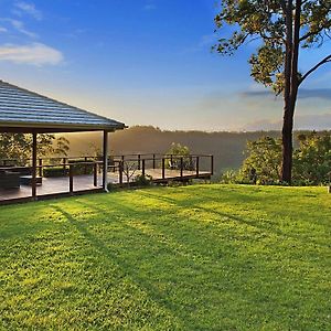 Escarpment Retreat & Day Spa For Couples Bed & Breakfast Mount Tamborine Exterior photo