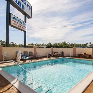 Executive Inn Pensacola Exterior photo