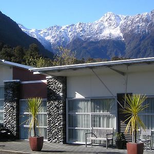 The Westhaven Motel Fox Glacier Exterior photo