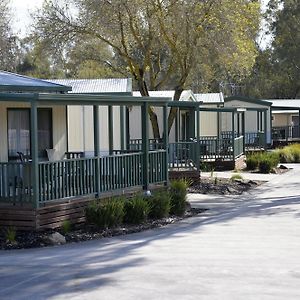 Riverside Cabin Park Hotel Shepparton Exterior photo