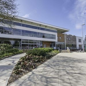 Bisham Abbey National Sports Centre Hotel Marlow  Exterior photo