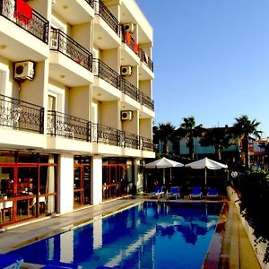 Albayrak Hotel Cesme Exterior photo