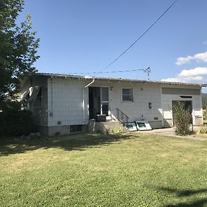 Chewelah Motel & Rv Park Exterior photo