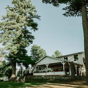 Northridge Inn & Resort Strong Exterior photo