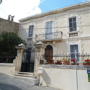 Couleurs De Camargue Bed & Breakfast Beauvoisin  Exterior photo