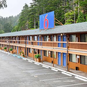 Motel 6 Gold Beach Exterior photo