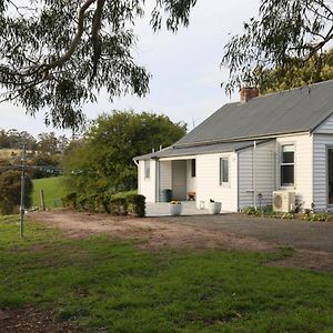 Leichhardt Cottages Relbia Exterior photo