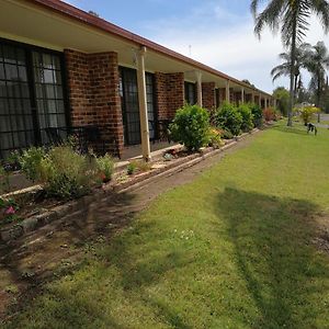 Lakeside Lodge Motel Lismore Exterior photo