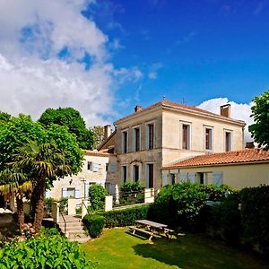 Domaine La Fontaine B&B Soubran Exterior photo