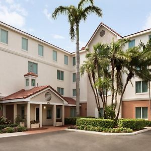 Towneplace Suites Boca Raton Exterior photo