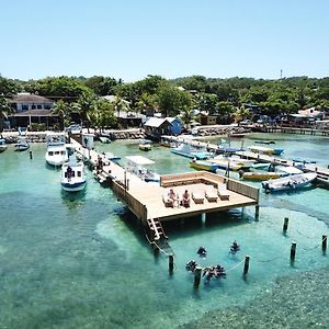 Splash Inn Dive Resort & Villas West End Exterior photo