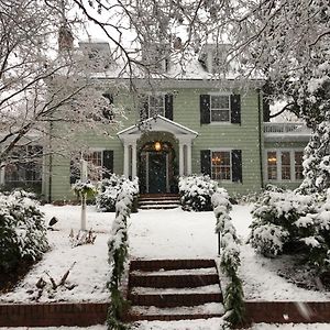 Colonial Capital B&B Williamsburg Exterior photo