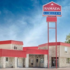 Ramada Medicine Hat Hotel Exterior photo