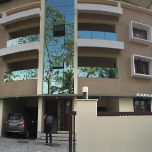 Athrakkattu Enclave Apartment Thiruvananthapuram Exterior photo