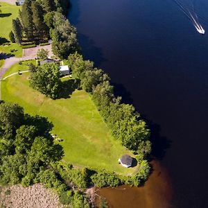 Auberge La Maison Bellemare Bed & Breakfast Saint-Jean-des Piles Exterior photo