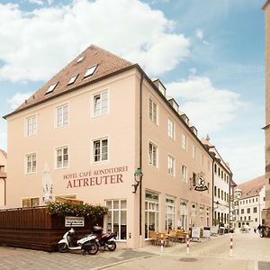 Cafe-Hotel Altreuter Noerdlingen Exterior photo