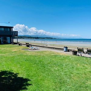 Sand Pebbles Inn Qualicum Beach Exterior photo