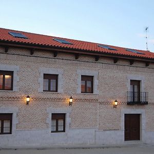 La Casona De Dona Petra Hotel Villarmentero de Campos Exterior photo