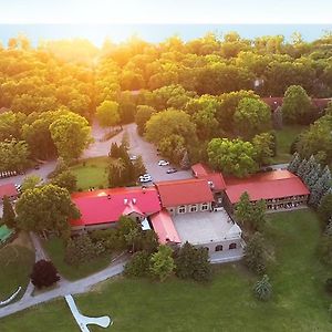 Oakwood Resort Grand Bend Exterior photo