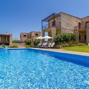 Stone Built Private Villa Emerald With Pool, 30M To Beach & Bbq! Rapaniana Exterior photo