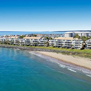 Breakfree Great Sandy Straits Aparthotel Hervey Bay Exterior photo