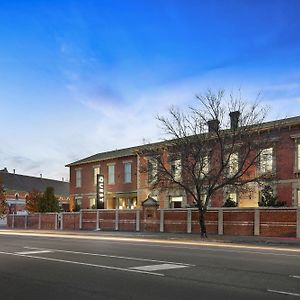 Quest Ballarat Aparthotel Exterior photo