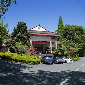 Emeishan Grand Hotel Exterior photo