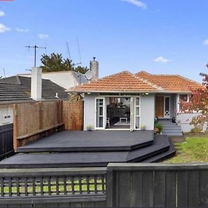 Family Home On Mahoe Hamilton Exterior photo