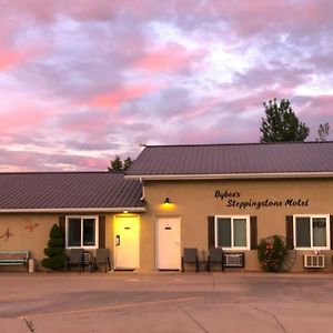 Bybee'S Steppingstone Motel Tropic Exterior photo