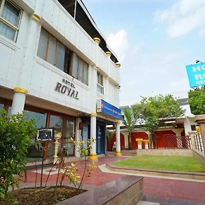 Hotel Royal Ahmedabad Exterior photo