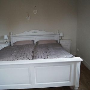 Bed En Breakfast Donkersvoort Bed & Breakfast Beek en Donk Exterior photo