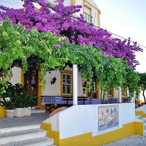 Sleep In Bucelas Hotel Exterior photo