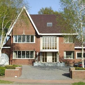 De Spreekkamer Villa Hoogstraten Exterior photo