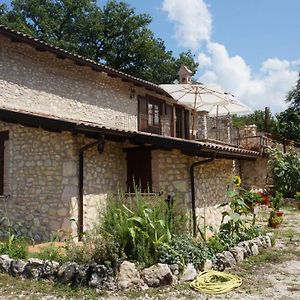 La Locanda Del Frullo Hotel Poggio Moiano Exterior photo