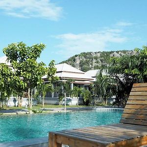 Kp Mountain Beach Hotel Pran Buri Exterior photo