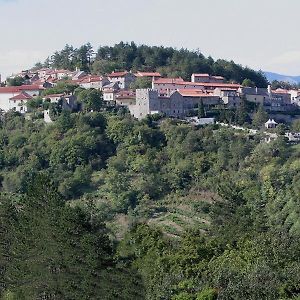 Hisa Posebne Sorte Hotel Kodreti Exterior photo