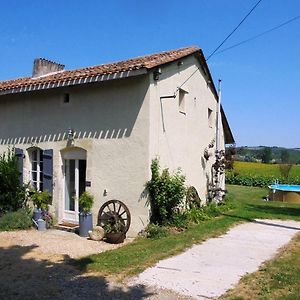 La Coquille Cottage Pillac Exterior photo