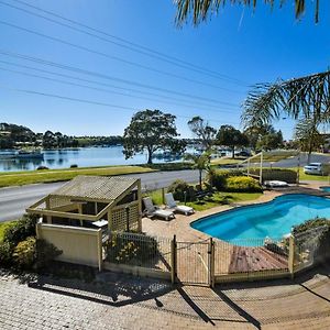 Emmanuel Holiday Apartment Lakes Entrance Exterior photo