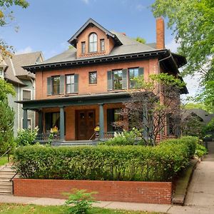 Historic District Bnb Bed & Breakfast Saint Paul Exterior photo