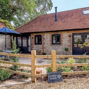 The Lodge At Oldbury Barns Chichester Exterior photo