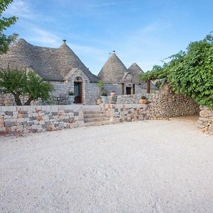 Trullo Siamese Villa Alberobello Exterior photo