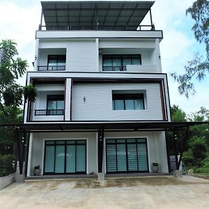 Rublom Chomview Pranburi Aparthotel Ban Nong Sua  Exterior photo