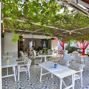 Taytanli Motel Cesme Exterior photo